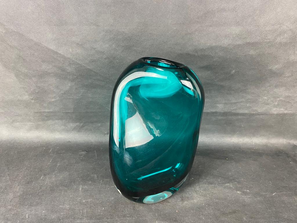 Base turquesa grande torcida