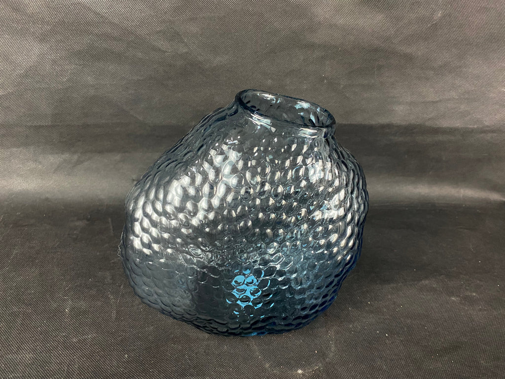 Base azul gde. amorfa