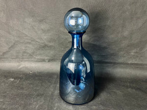 Botella alta ch azul con tapa tipo esfera