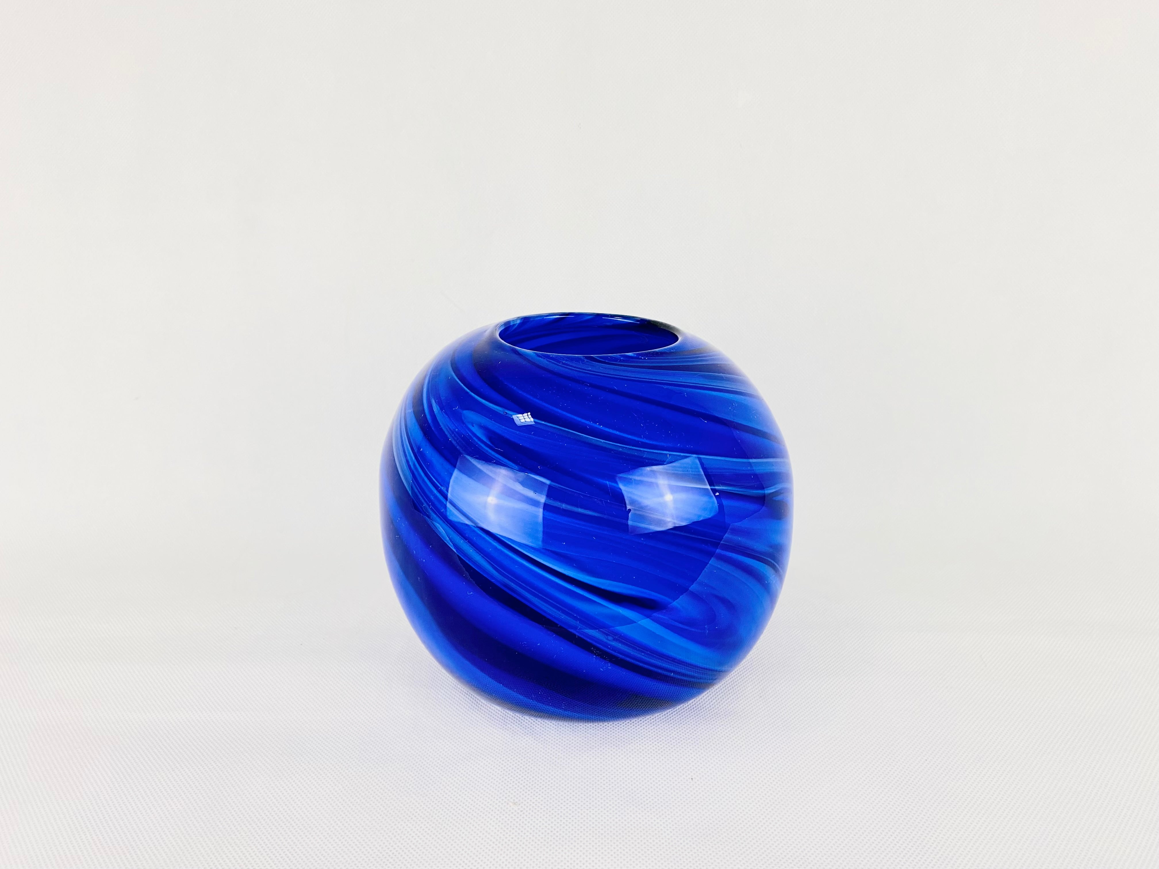 Esfera azul